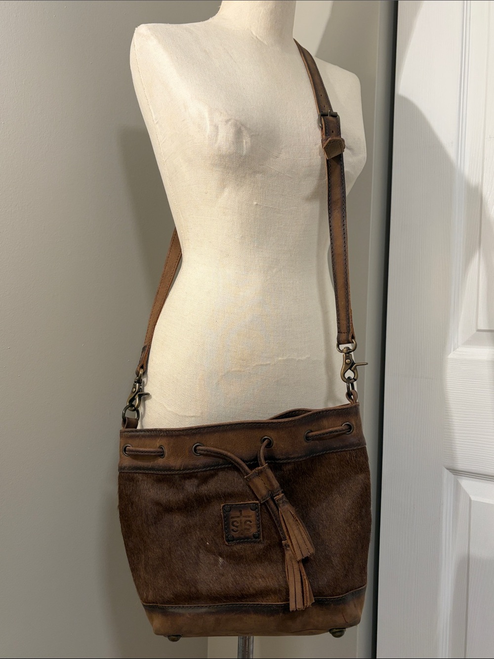 STS Ranchwear Cowhide Distressed Leather Drawstring Bucket Crossbody Bag